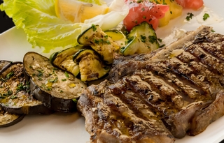 Costata di Manzo con Verdure