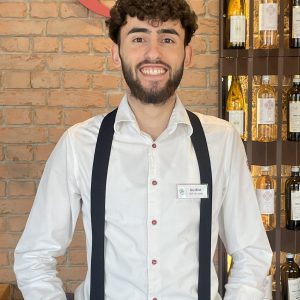 chef de rang - Qlirim - attento, cordiale, preciso